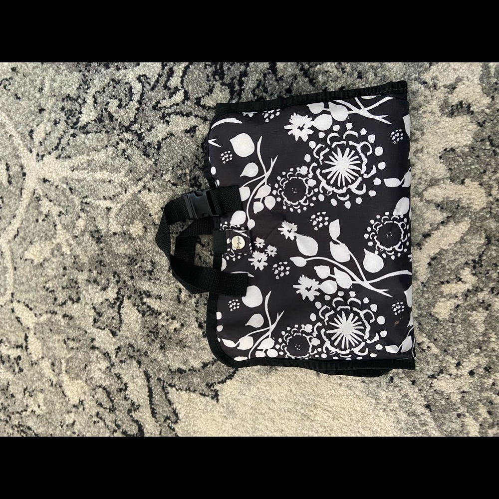 Thirty One Toiletry make up bag hanging